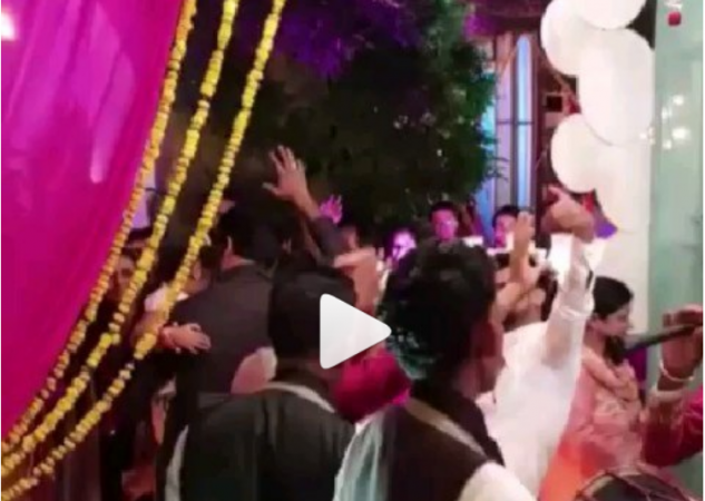 Video : 'किन्नर बहू' की संगीत सेरेमनी में जमकर थिरके टीवी स्टार्स