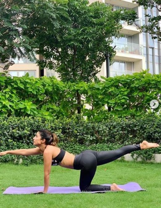 Komolika aka Hina Khan showed off her yoga magic on International Yoga Day