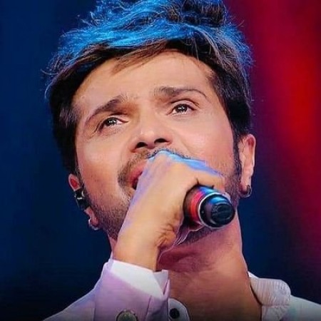 Himesh Reshammiya kept his promise, recorded first song with this Indian Idol 12 contestant