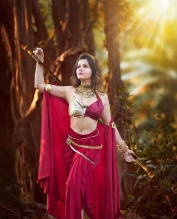 Rubina Dilaik's sizzling look made her fans crazy,