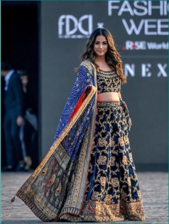 Lakme Fashion Week 2021: Hina Khan looks glamorous in velvet lehenga, see post
