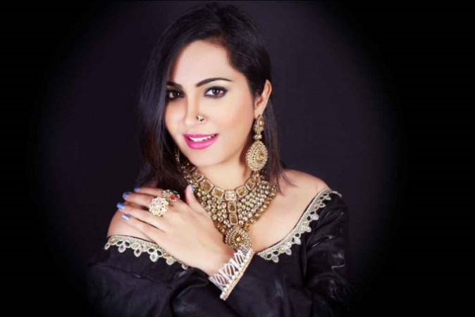 This famous artist will be seen romancing with Arshi Khan