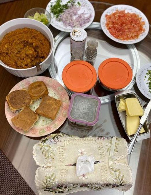 Mouni Roy spending time with family like this