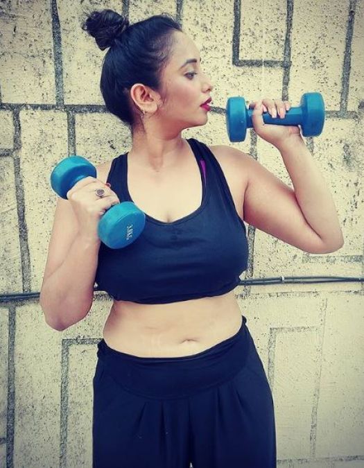 Rani Chatterjee working hard in gym, pictures are proof