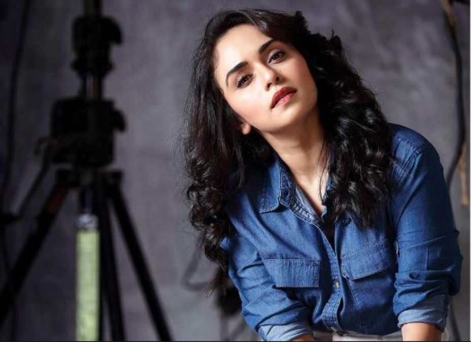 Khatron Ke Khiladi 10 : Amruta Khanvilkar is eliminated from the show