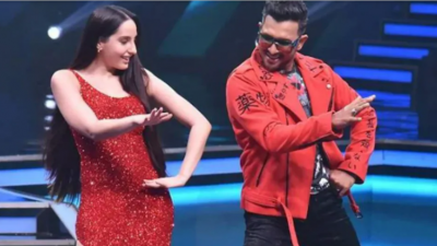 VIDEO! Nora Fatehi and Ranveer Singh set the stage on fire, everyone went crazy after seeing the best moves