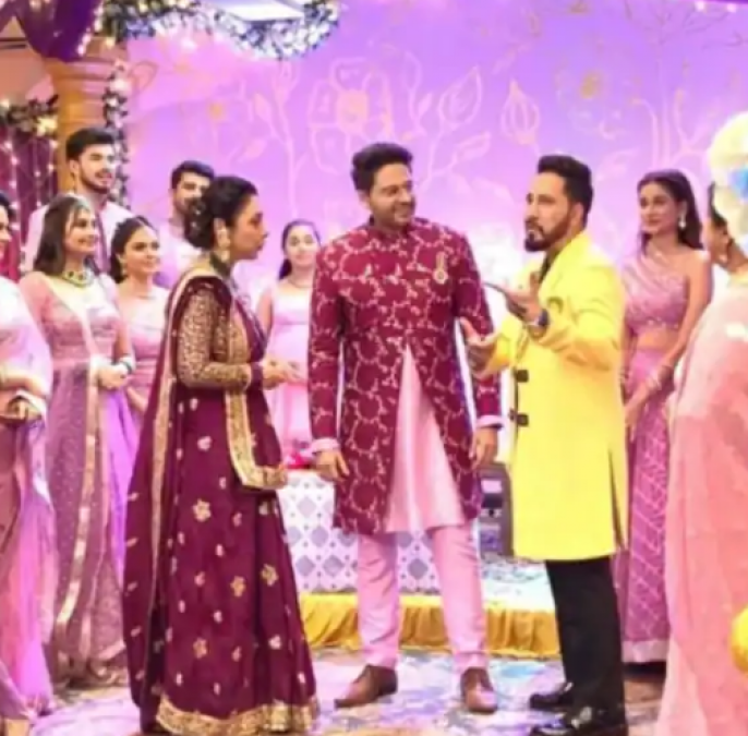 Mika Singh to play the band at Anuj-Anupama's wedding! These awesome pictures came out