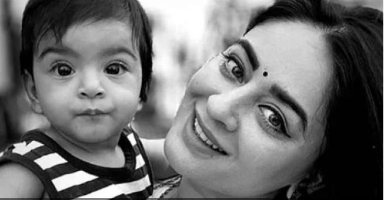 Actress Mahi Vij talks about first night of daughter Tara at home