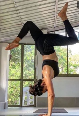 Bigg Boss ex Contestant Ashka shares her yoga photos