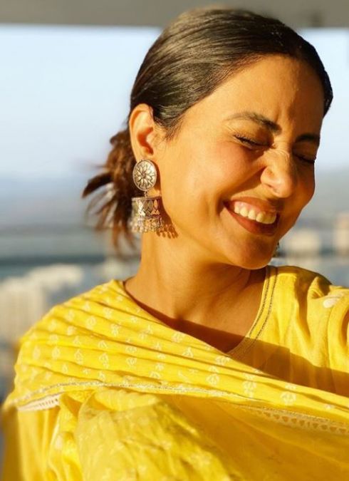 हिना खान की नई वेब सीरीज स्मार्टफोन को लेकर बोली एक्ट्रेस