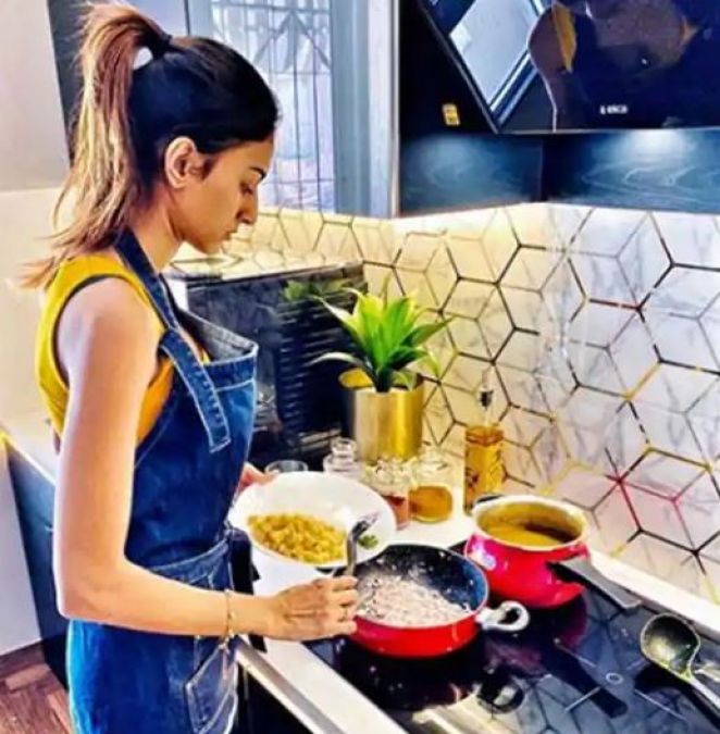 See inside pictures of Erica Fernandes' house