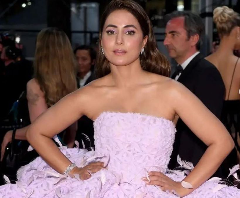 Cannes 2022: Hina Khan wears feather gown on day 3