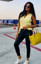 Monalisa shared these photos from the airport