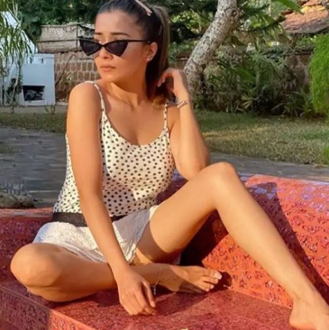 Tina Dutta shared amazing pictures from Goa