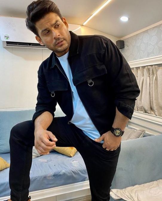 Siddharth Shukla gives this special message for fans