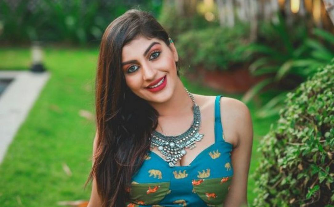 Yashika Anand's sexy moves caused havoc on social media, see pic here