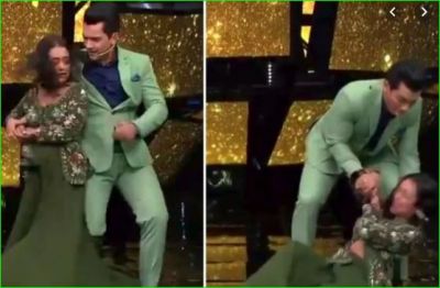 Neha Kakkar fell down while dancing, Aditya Narayan could not handle