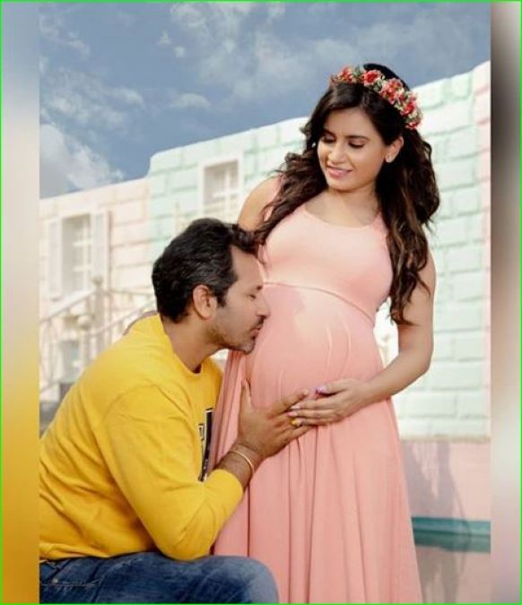 Tarak Mehta's reporter is doing a photo shoot during her pregnancy!