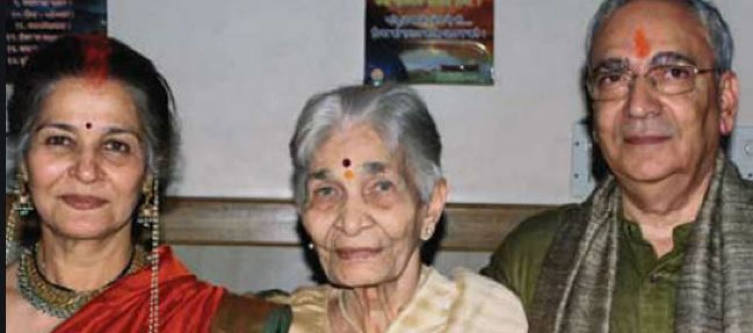 60 साल की उम्र में फेसबुक के जरिये हुआ था सुहासिनी मुले को प्यार