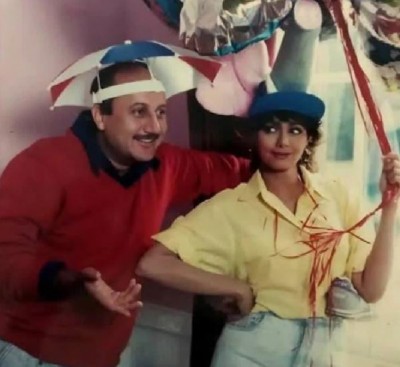 Anupam Kher shares 29 years old photos, See here