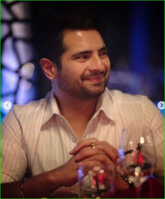 Karan Mehra arrives in Maldives to celebrate his wife's birthday, romantic photos surfaced
