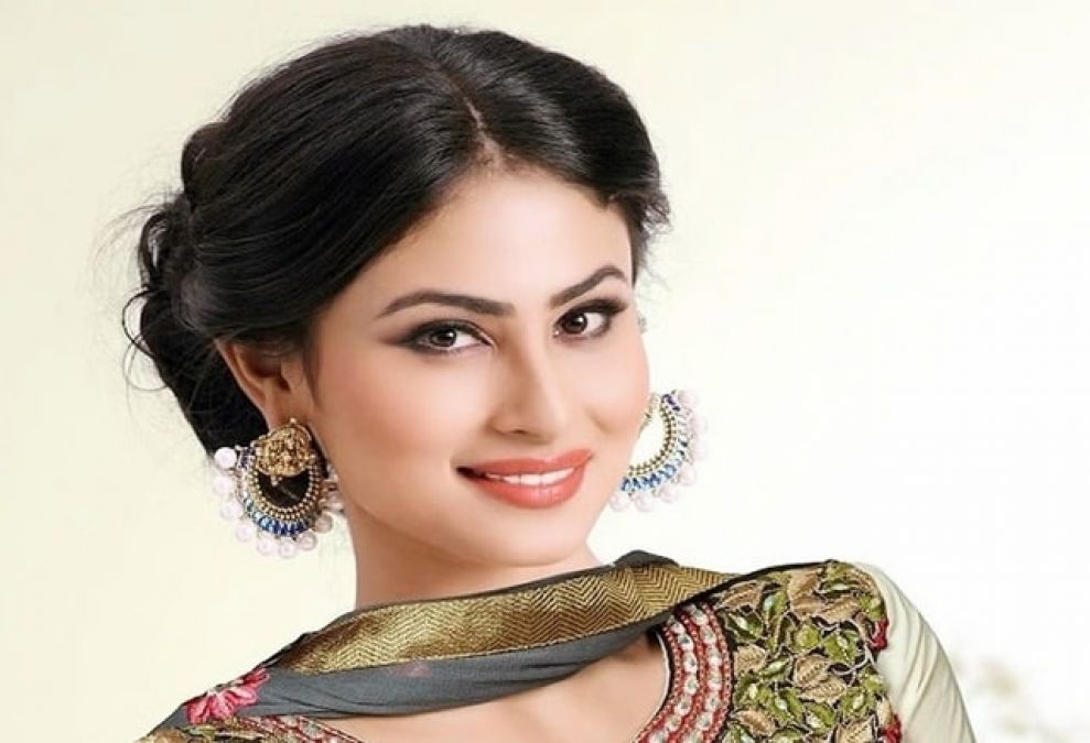 Mouni Roy shared her new pictures in a blue paint suit, Check it out here