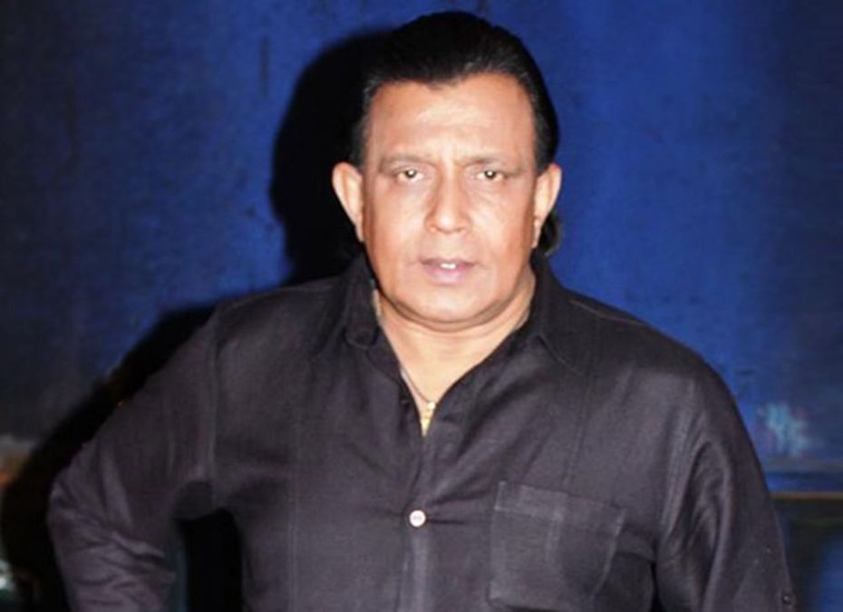 Mithun Chakraborty gets emotional while remembering his struggle time, Know why?