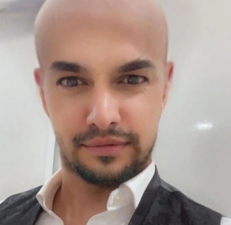 'Yeh Rishta...' Mohsin Khan shaves head as he leaves, photos go viral