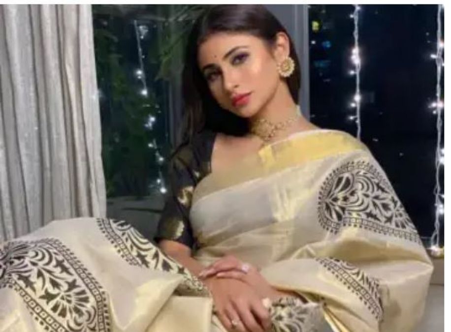 Mouni Roy to get married in January 2022, date revealed!