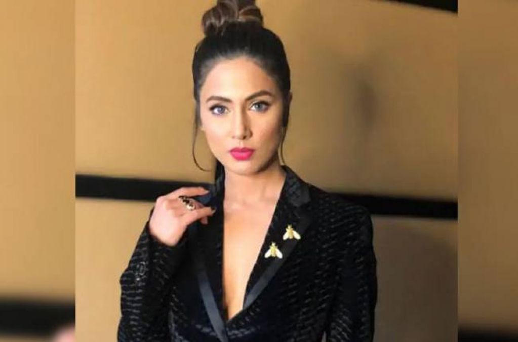 Hina Khan breaks the internet with her new photo, check it out here