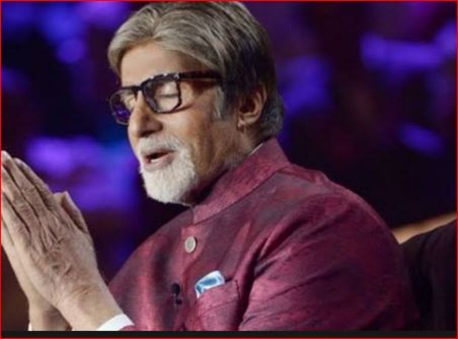 Amitabh Bachchan's father use to put colours on the feet of those who clean toilets