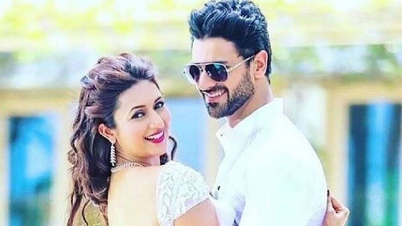 Divyanka explains the meaning of the 8th word of marriage, check out beautiful photos here