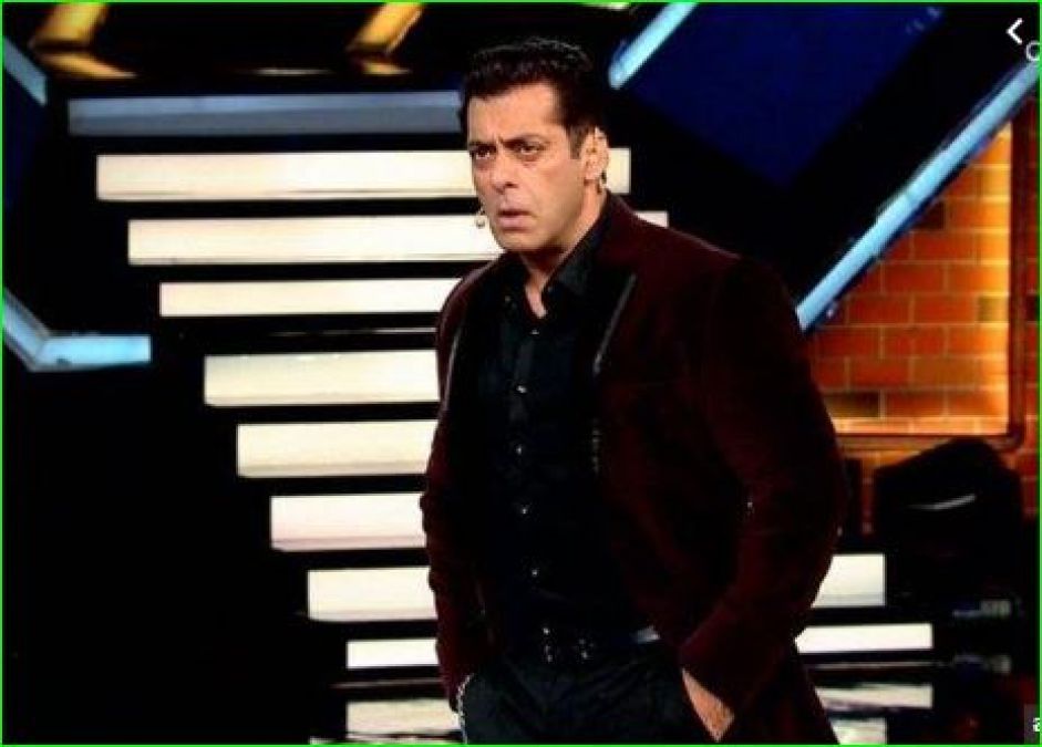 'Bigg Boss 13' accused of spreading obscenity, letter written to Union Minister for ban