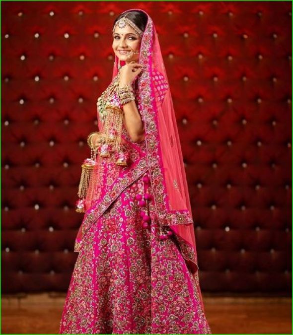 Gopi Bahu wins hearts as a bride in a pink lehenga