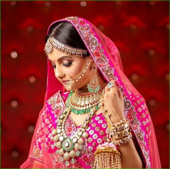 Gopi Bahu wins hearts as a bride in a pink lehenga