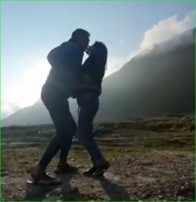 Video of Milind Soman went viral while lip-locking his wife
