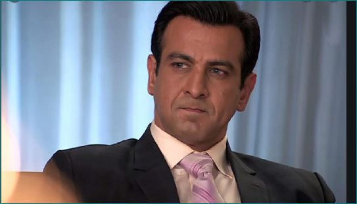 Birthday Special:  Ronit Roy who washed dishes in the hotel rose to fame for playing this character