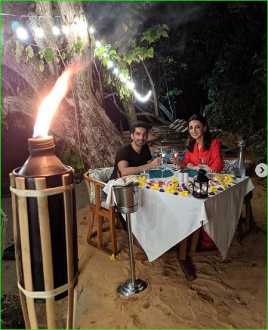 Sanaya and Mohit turned out to enjoy a romantic vacation, see photos surfaced