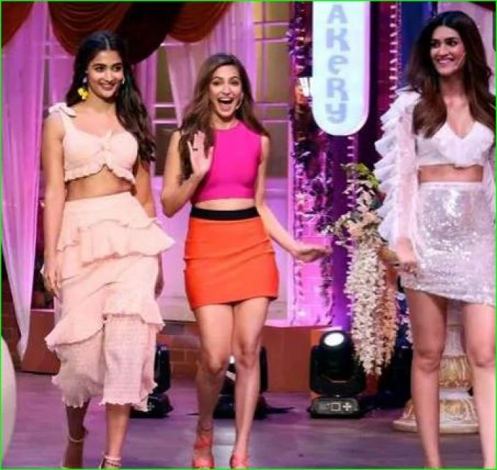 Housefull 4 stars enjoy Kapil's show, photos surfaced