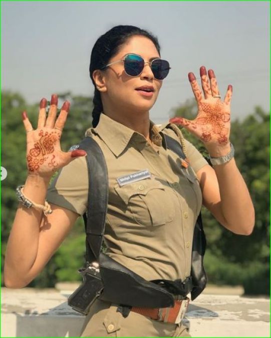 This actress wore Police uniform on Karwachauth, said, 