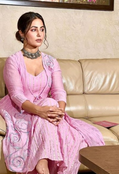हिना खान के 'बिग बॉस 15' में एंट्री होते ही अफसाना खान ने कह डाली ऐसी बात की एक्ट्रेस हो गई असहज