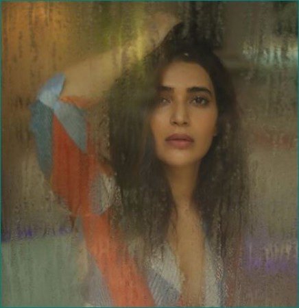 Karishma Tanna got photoshoot done, check out pictures here