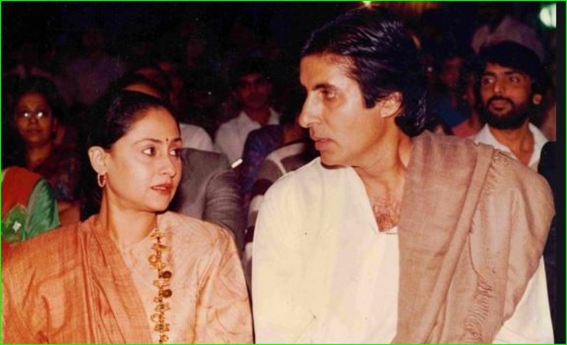 Amitabh shares beautiful picture of wife Jaya Bachchan