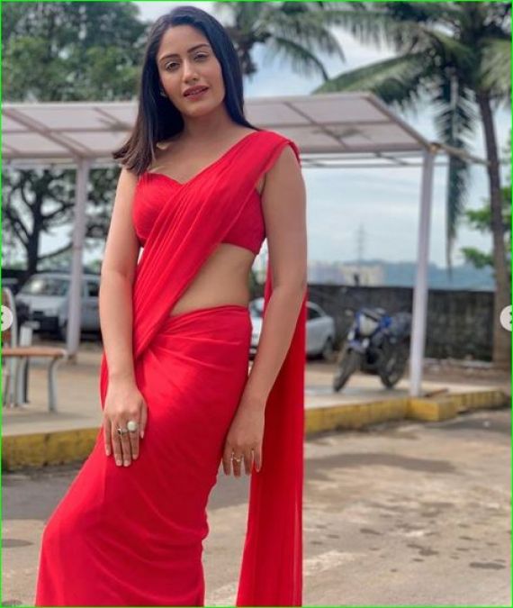 Surbhi Chandna looked as sharp as red chili in a red saree