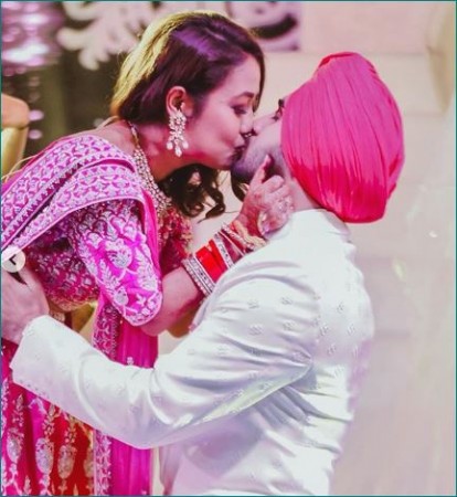 Neha Kakkar and Rohanpreet shares unseen wedding pictures
