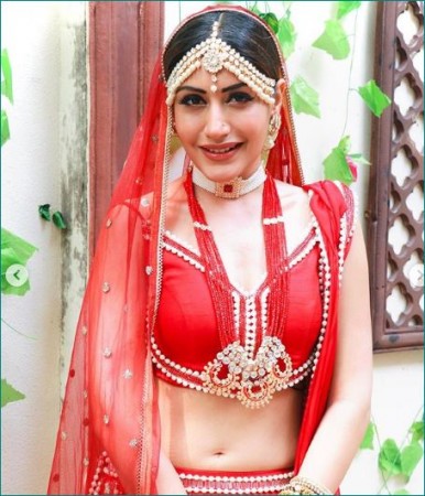 Checkout the bridal look of Surbhi Chandna
