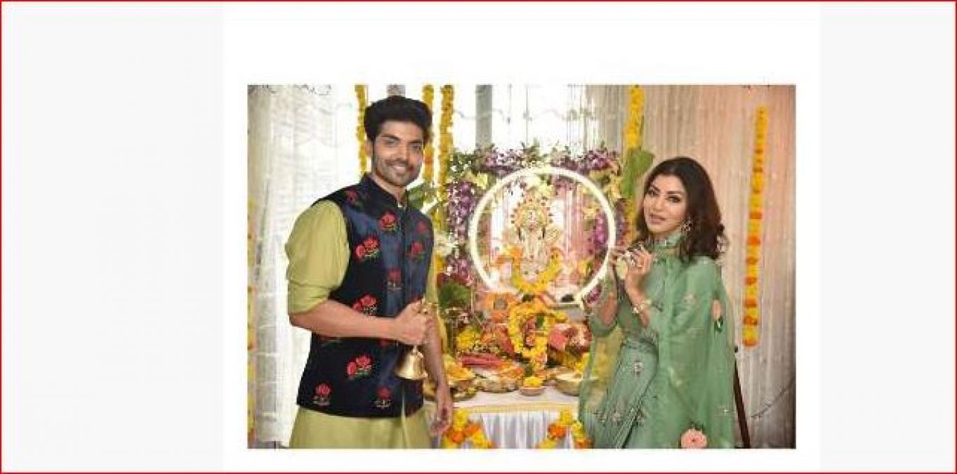 This is how TV celebs welcomed Bappa to their home