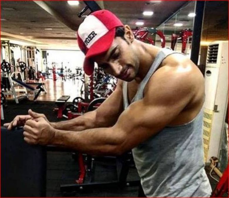 The weight of this actor was once 90 kg, Here's how he become bodybuilder