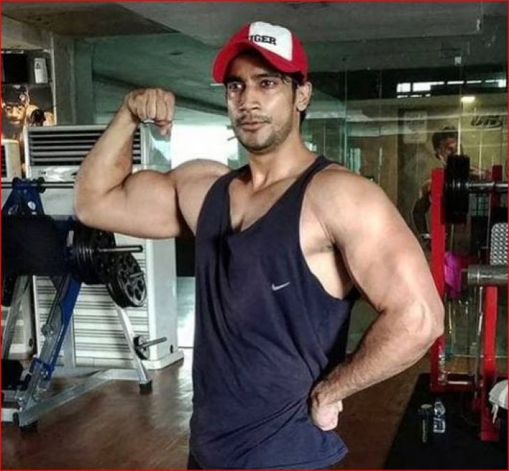 The weight of this actor was once 90 kg, Here's how he become bodybuilder