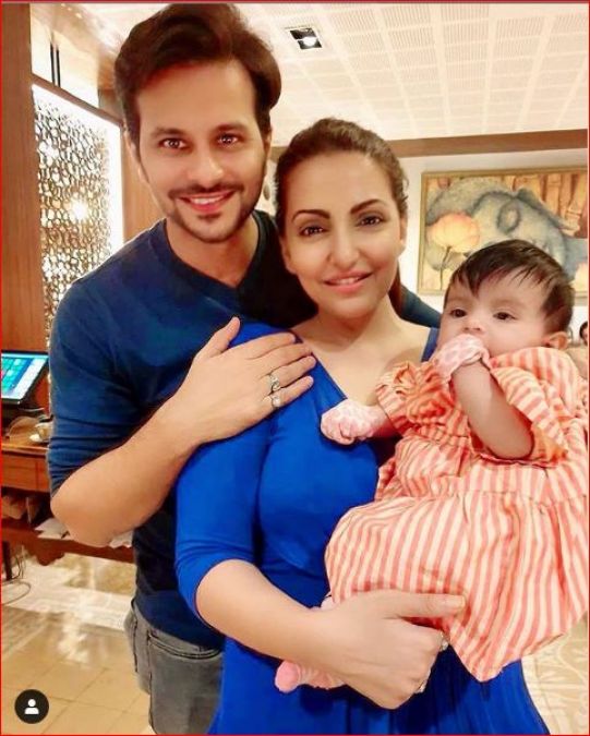 Ishqbaaaz actress Navina Bole shares first pic of her daughter, check it out here